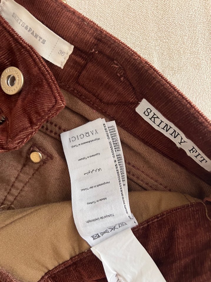 Bordo Süet Düğmeli Kadın Pantolon - Görsel 2