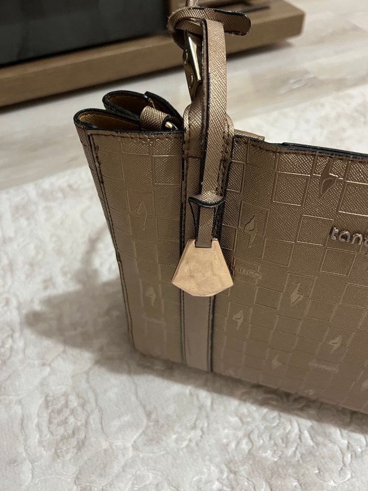 Bej Deri Kemerli Kadın Çanta - Görsel 2