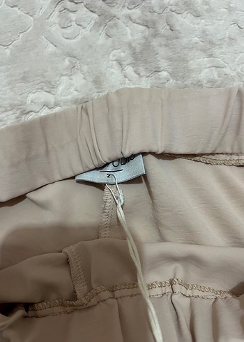 Bej Kadın Bol Kesim Midi Kumaş Pantolon - Görsel 2