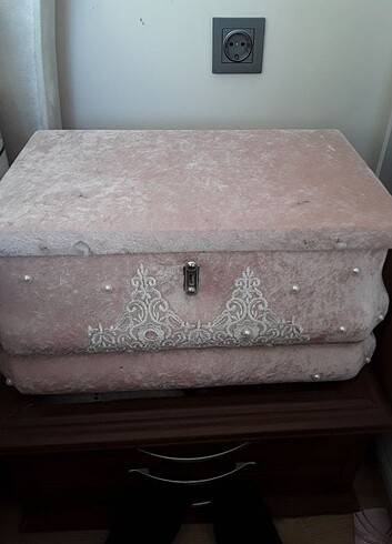 CEYIZ SANDIĞI PEMBE DANTELLİ İNCİLİ