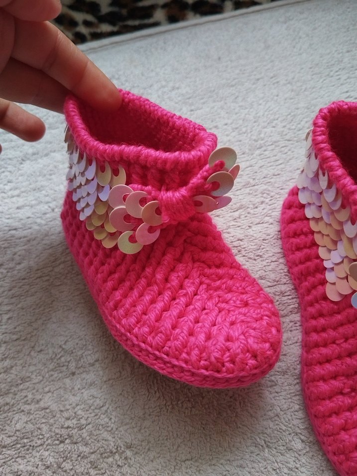 Pembe Örgü Kız Bebek Patik - Görsel 4