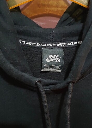 Nike Siyah Kapüşonlu
