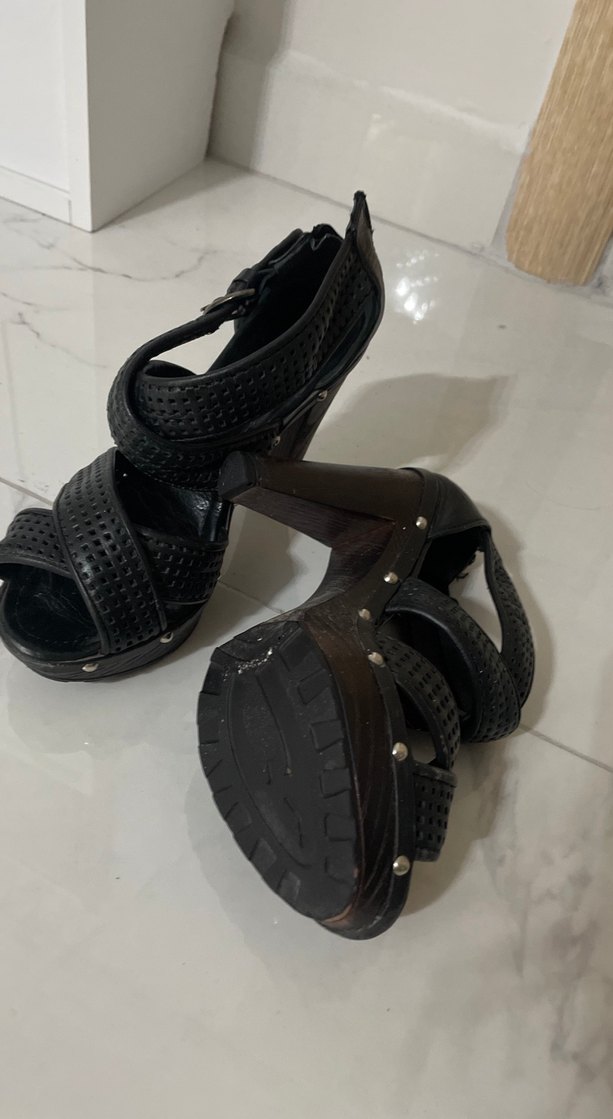 Siyah deri  Tokalı Platform Topuklu Kadın Ayakkabı - Görsel 4