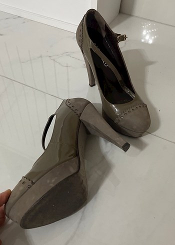 Bej deri Yılan Desenli Tokalı Stiletto - Görsel 3