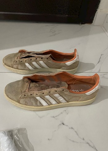 Adidas 42