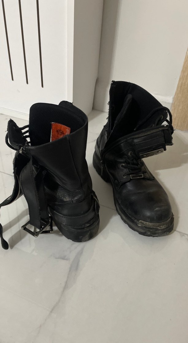 Siyah Deri Tokalı Biker Bot - Görsel 2