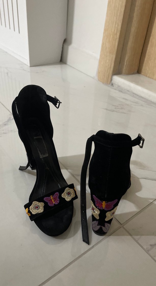 Nakışlı Platform Topuklu Kadın Ayakkabı - Görsel 3