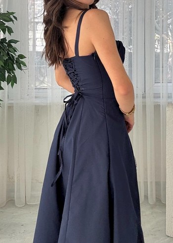 Zara Lacivert Pinterest Sırt Biyeli Yırtmaçlı Elbise