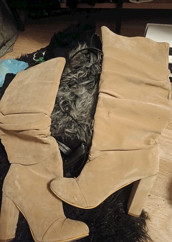 Bej Süet Kadın Dizüstü Çizme Kürklü Topuklu - Görsel 4