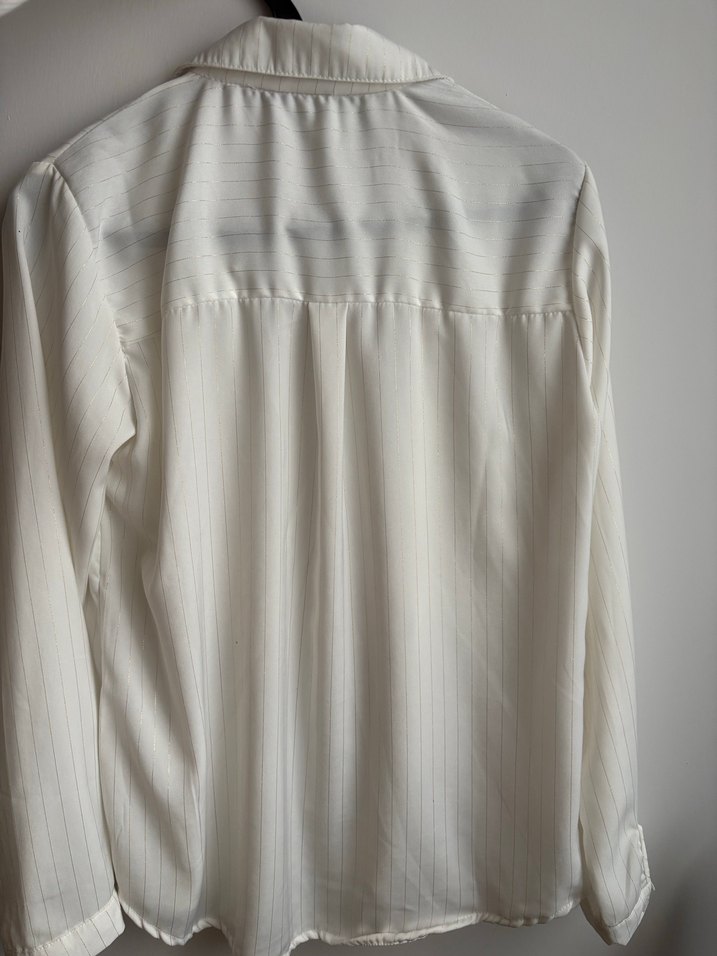 Düğmeli Beyaz Uzun Kollu Keten Gömlek - Görsel 3