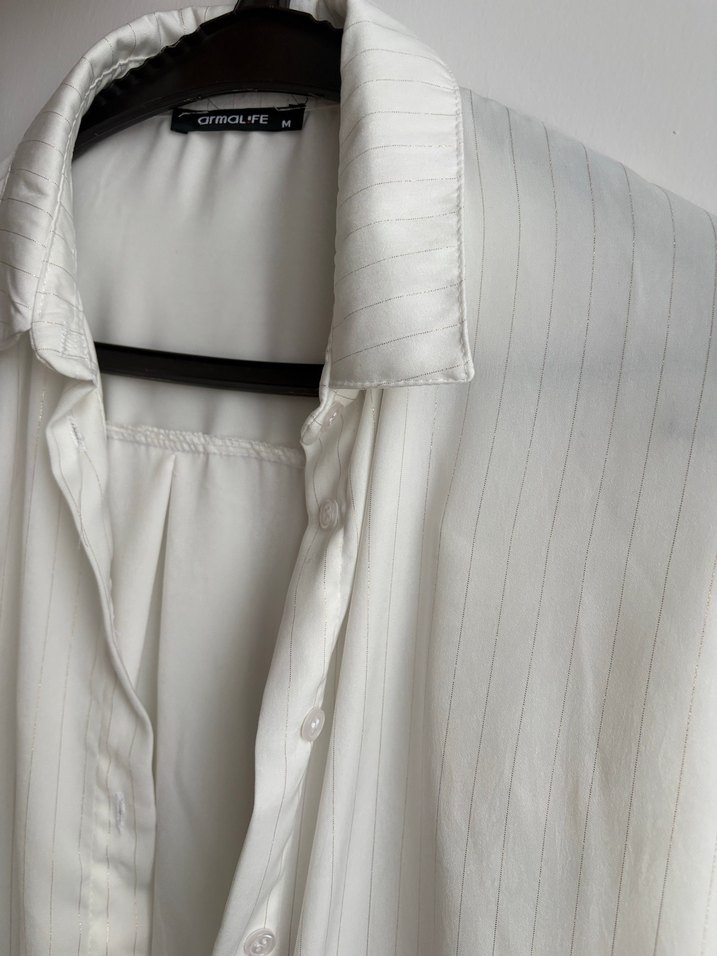 Düğmeli Beyaz Uzun Kollu Keten Gömlek - Görsel 2