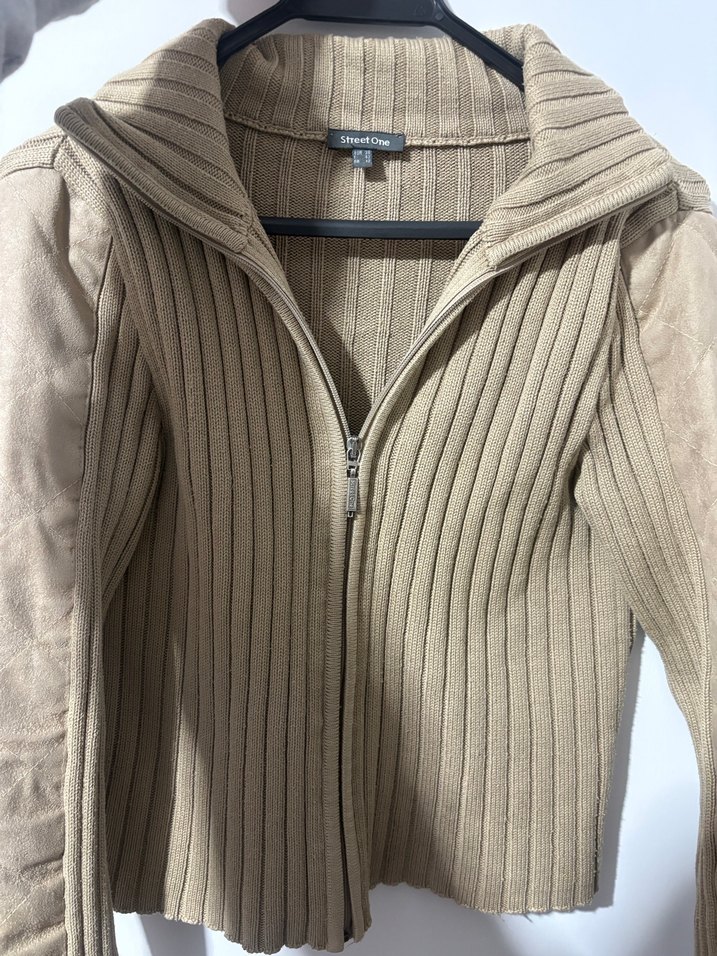 Bej Kadın Süet Triko Yarım Fermuarlı Hırka - Görsel 4