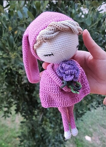 Tavşan Kulaklı Amigurumi Bebek