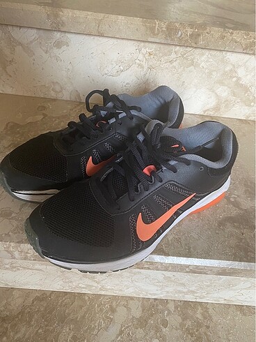 Nike Dart 12 kadın spor ayakkabı