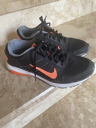 Nike Nike Dart 12 kadın spor ayakkabı