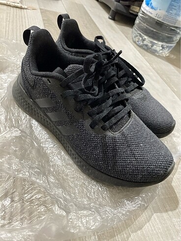 Adidas spor ayakkabı
