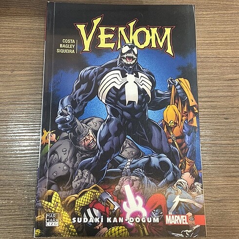 Venom Cilt 3 Sudaki Kan - Doğum Çizgiroman