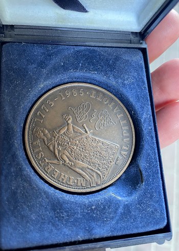 Vintage Altın Renkli Erkek Rozeti - Görsel 2