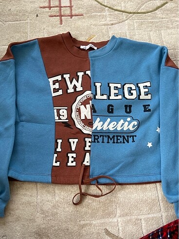 sweatshirt