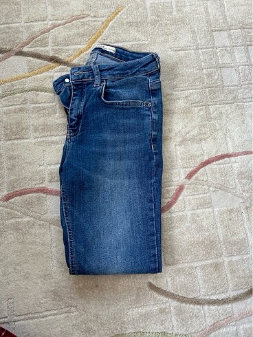 paça detaylı jean