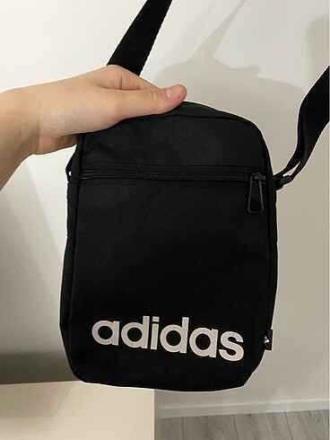 Beden Adidas Omuz Çantası