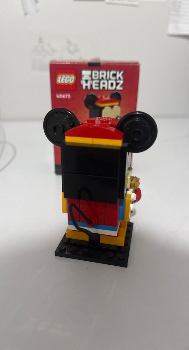 LEGO Kırmızı Mickey Mouse Figürü - Görsel 3