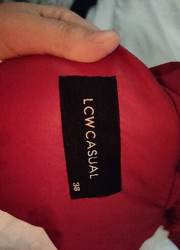 LC Waikiki Kolsuz mont 