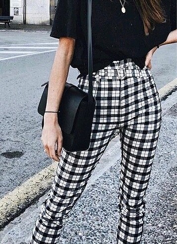Bershka ekose pantolon