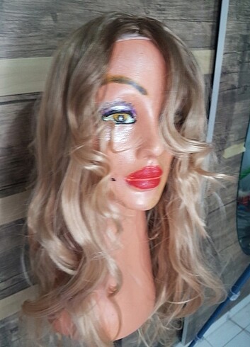 koyu dib perçemli uzun peruk - Görsel 5