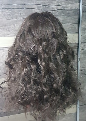 su dalgalı uzun kumral peruk - Görsel 6