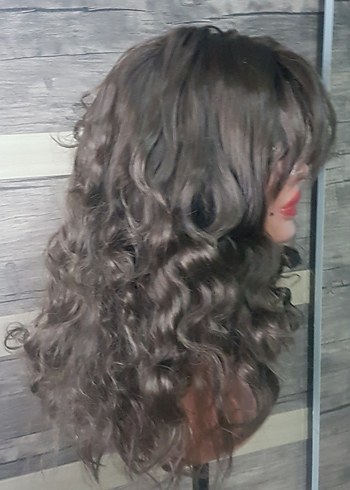 su dalgalı uzun kumral peruk - Görsel 9