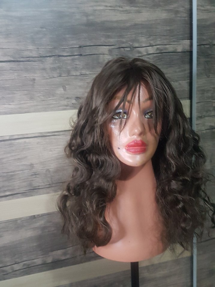 su dalgalı uzun kumral peruk - Görsel 4