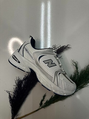 New Balance 530