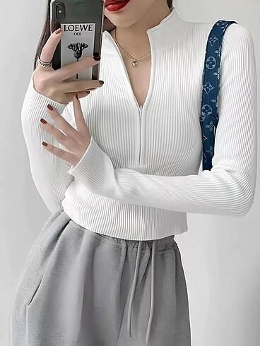 l Beden beyaz Renk ?Yarım Fermuarlı Bato Yaka Uzun Kollu Crop Bluz