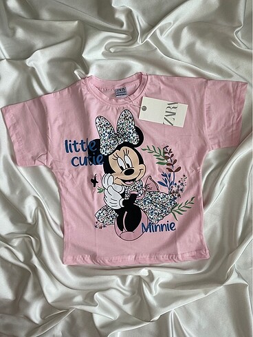 Zara Çiçekli minnie