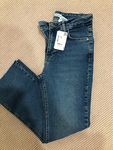 34 Beden Defacto crop flare jean