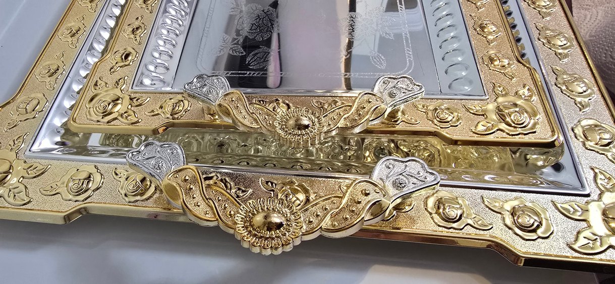 Altın ve Gümüş Renkli Desenli Tepsi Seti - Görsel 2