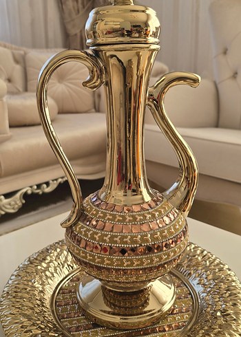 masa takımı ,

Parlak Altın Renkli Dekoratif Vazo - Görsel 11