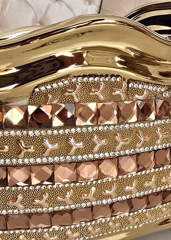 masa takımı ,

Parlak Altın Renkli Dekoratif Vazo - Görsel 20