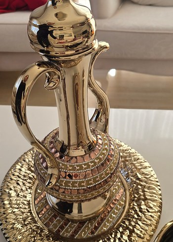 masa takımı ,

Parlak Altın Renkli Dekoratif Vazo - Görsel 13