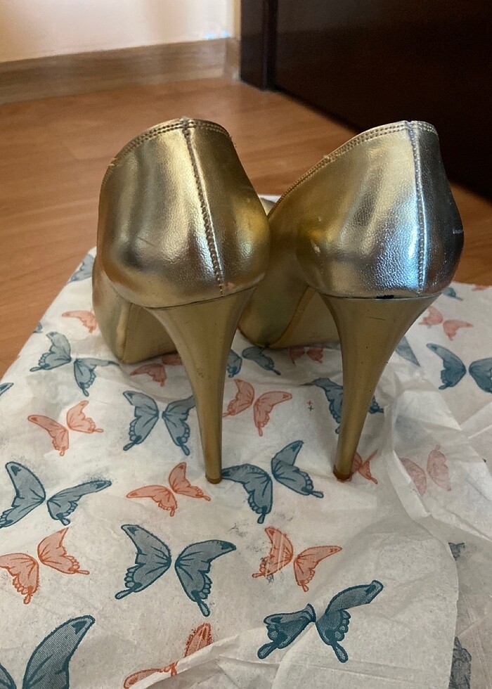 Gold ince topuk ayakkabı - Görsel 3