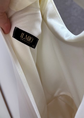 Beyaz V Yaka Düğmeli Midi Nişan Elbisesi - Görsel 10