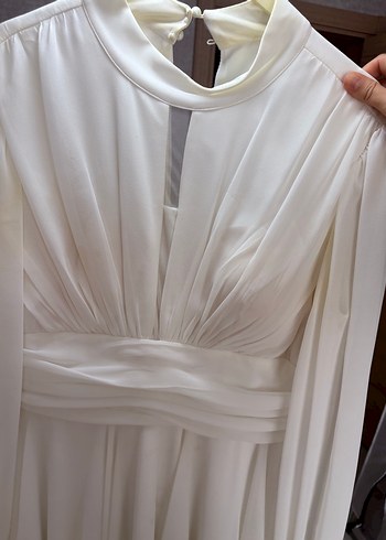 Beyaz V Yaka Düğmeli Midi Nişan Elbisesi - Görsel 6