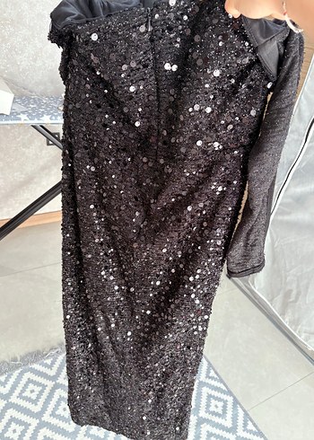 Uzun Kollu Siyah Parlak Straplez Elbise - Görsel 8