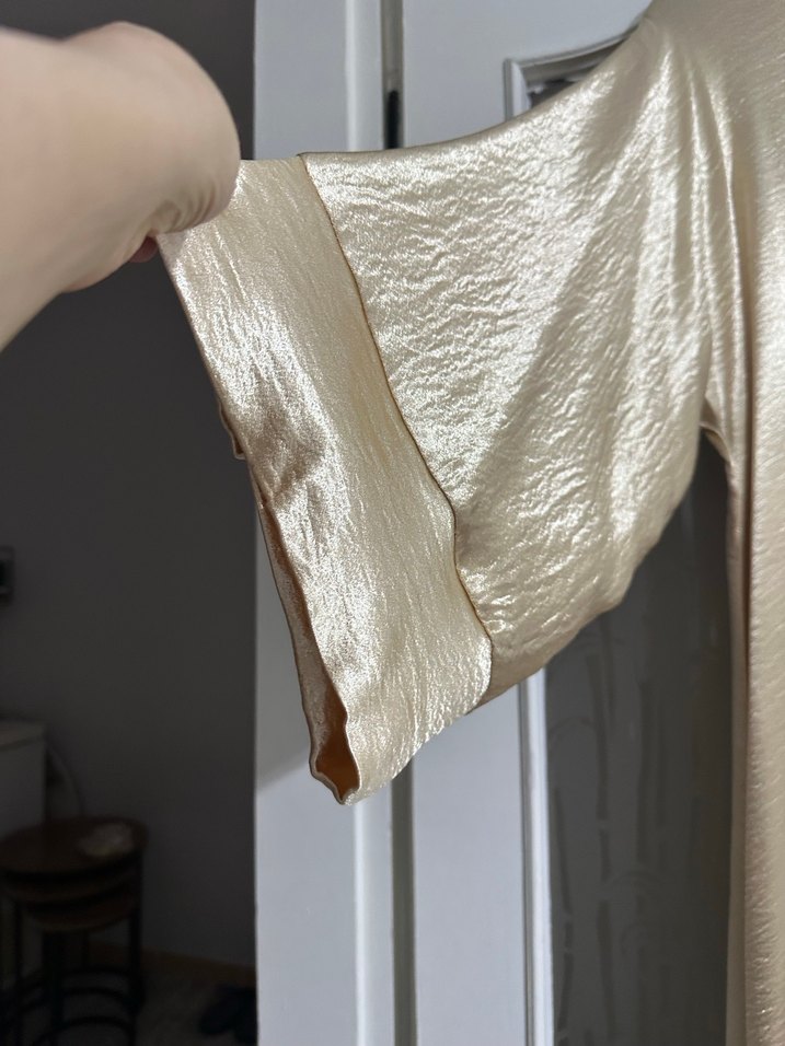 Drapeli Uzun Kollu Altın Tesettür Abiye - Görsel 4