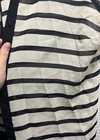 Krem siyah çizgili yarı transparan kolsuz gömlek - Görsel 2
