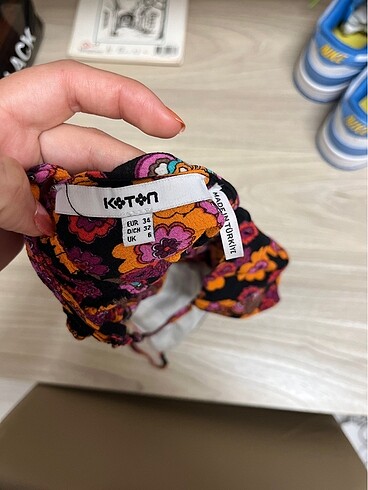 34 Beden Koton marka desenli crop