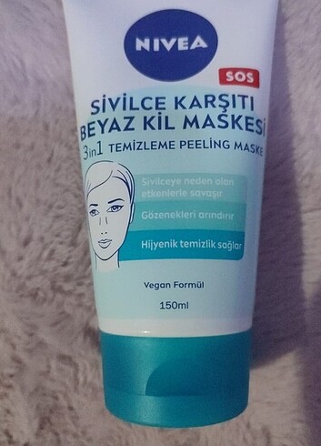 Nivea sivilce karşıtı beyaz kil maskesi