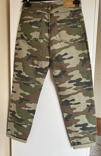 Bershka kamuflaj jean