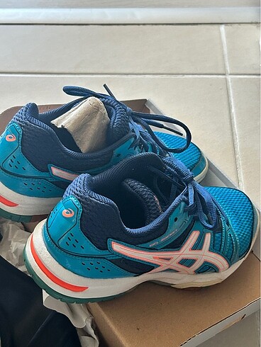 37 Beden Asics ayakkabi